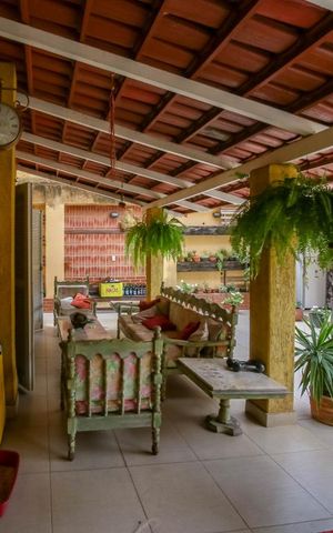 Casa à venda com 410m², 5 quartos e 4 vagas Casa à venda com 410m², 5 quartos e 4 vagasÁrea Gourmet