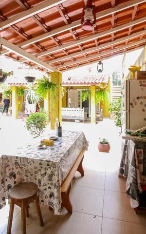 Casa à venda com 410m², 5 quartos e 4 vagas Casa à venda com 410m², 5 quartos e 4 vagasÁrea Gourmet