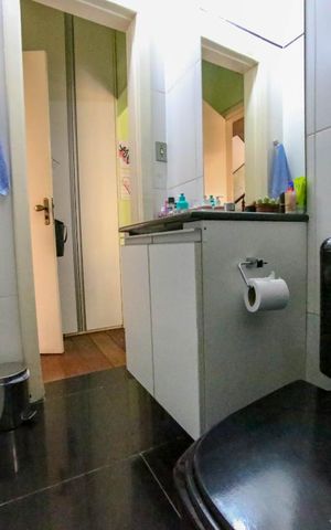 Casa à venda com 410m², 5 quartos e 4 vagas Casa à venda com 410m², 5 quartos e 4 vagasBanheiro da Suíte 2
