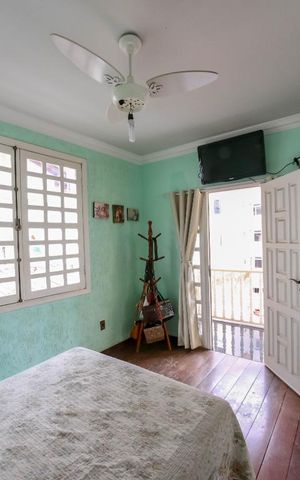 Casa à venda com 410m², 5 quartos e 4 vagas Casa à venda com 410m², 5 quartos e 4 vagasQuarto 1