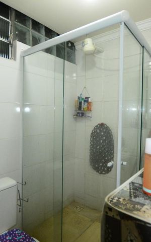 Apartamento à venda com 105m², 2 quartos e sem vagaBanheiro  da suite