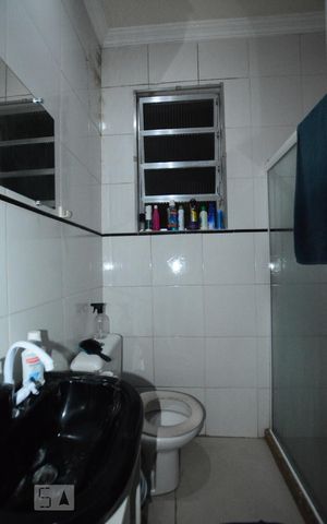 Apartamento à venda com 105m², 2 quartos e sem vagaBanheiro Social