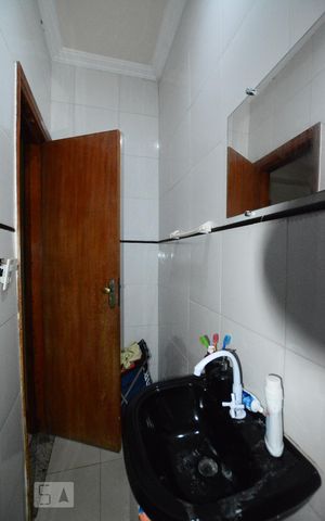 Apartamento à venda com 105m², 2 quartos e sem vagaBanheiro Social