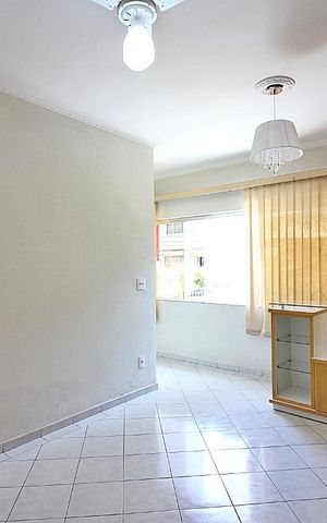 Casa à venda com 161m², 3 quartos e 3 vagasSala