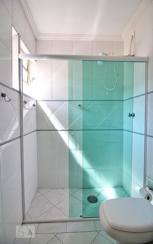 Casa à venda com 161m², 3 quartos e 3 vagasBanheiro da Suíte
