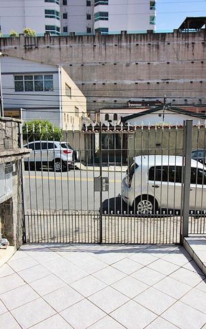 Casa à venda com 161m², 3 quartos e 3 vagasGaragem