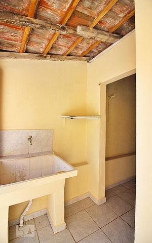 Casa à venda com 161m², 3 quartos e 3 vagasLavanderia da Edícula 