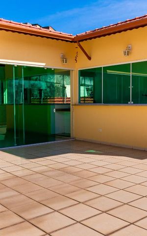Casa para alugar com 800m², 4 quartos e 8 vagasVaranda
