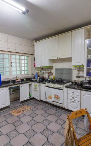 Casa à venda com 475m², 3 quartos e 6 vagasCozinha