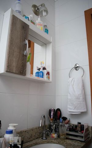 Casa à venda com 138m², 3 quartos e 2 vagasBanheiro
