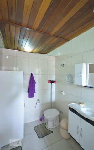 Casa à venda com 120m², 3 quartos e sem vaga Casa à venda com 120m², 3 quartos e sem vagaBanheiro