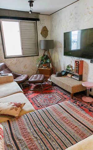 Apartamento à venda com 130m², 2 quartos e 2 vagas Apartamento à venda com 130m², 2 quartos e 2 vagasSala