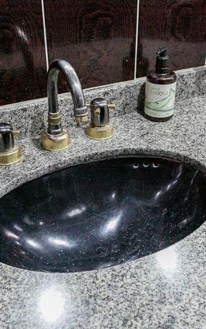 Apartamento à venda com 130m², 2 quartos e 2 vagas Apartamento à venda com 130m², 2 quartos e 2 vagasPia