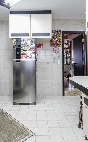 Apartamento à venda com 130m², 2 quartos e 2 vagas Apartamento à venda com 130m², 2 quartos e 2 vagasCozinha