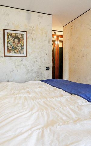 Apartamento à venda com 130m², 2 quartos e 2 vagas Apartamento à venda com 130m², 2 quartos e 2 vagasSuite