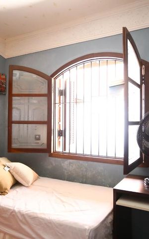 Casa à venda com 220m², 3 quartos e 6 vagasQuarto