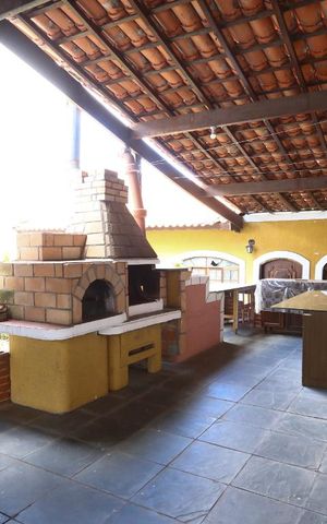 Casa à venda com 220m², 3 quartos e 6 vagasÁrea comum - Churrasqueira