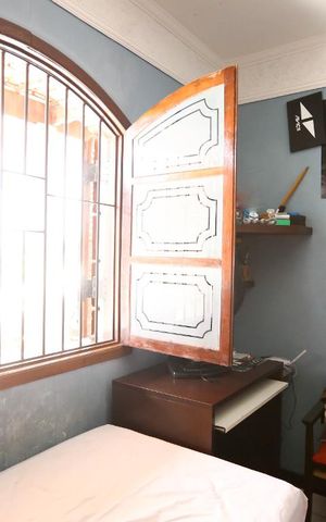 Casa à venda com 220m², 3 quartos e 6 vagasQuarto