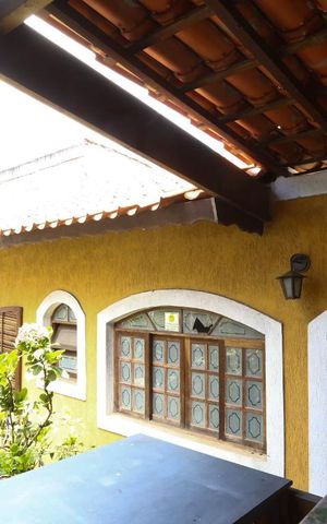 Casa à venda com 220m², 3 quartos e 6 vagasEdícula