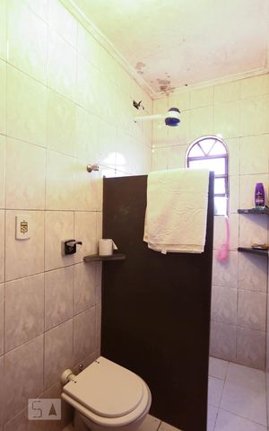 Casa à venda com 220m², 3 quartos e 6 vagasBanheiro suíte 2