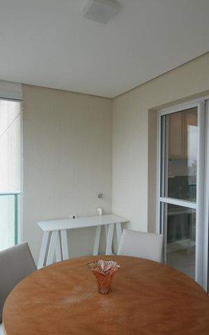 Apartamento para alugar com 40m², 1 quarto e 1 vagaVaranda