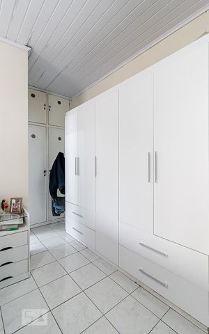 Casa à venda com 306m², 3 quartos e 2 vagasSuíte