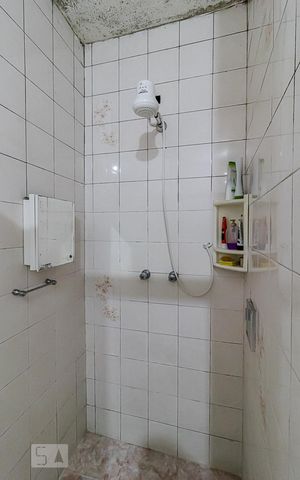 Casa à venda com 306m², 3 quartos e 2 vagasBanheiro