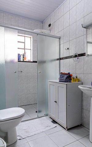 Casa à venda com 306m², 3 quartos e 2 vagasBanheiro da Suíte