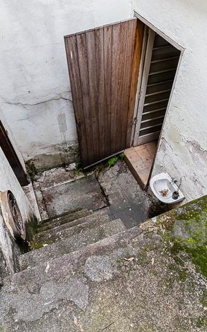 Casa à venda com 306m², 3 quartos e 2 vagasEdícula