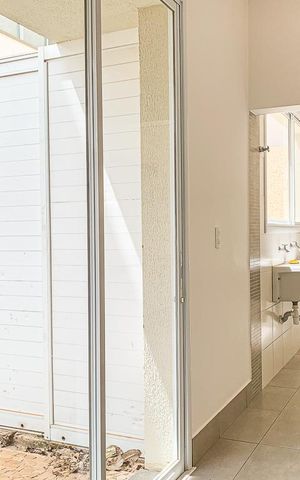 Casa para alugar com 340m², 4 quartos e 4 vagas Casa para alugar com 340m², 4 quartos e 4 vagasLavanderia