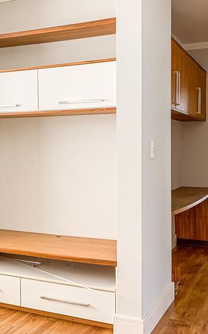 Casa para alugar com 340m², 4 quartos e 4 vagas Casa para alugar com 340m², 4 quartos e 4 vagasEntrada