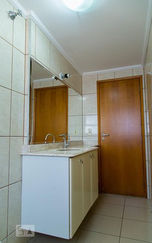 Apartamento à venda com 77m², 2 quartos e 1 vagaBanheiro