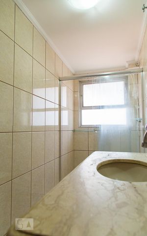 Apartamento à venda com 77m², 2 quartos e 1 vagaBanheiro