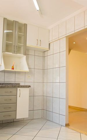 Apartamento à venda com 77m², 2 quartos e 1 vagaCozinha