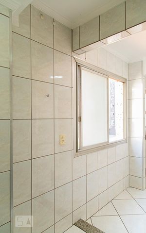 Apartamento à venda com 77m², 2 quartos e 1 vagaÁrea de serviço