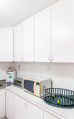 Casa à venda com 200m², 3 quartos e 2 vagas Casa à venda com 200m², 3 quartos e 2 vagasCozinha