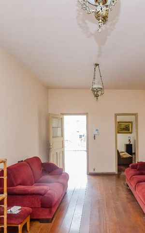Casa à venda com 229m², 3 quartos e 4 vagasSala 2