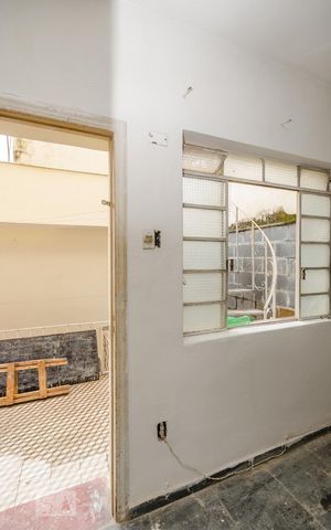 Casa à venda com 229m², 3 quartos e 4 vagasQuarto de despejo - Despensa