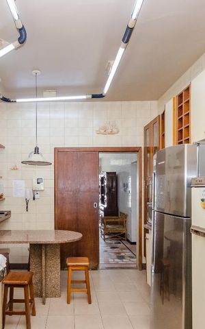 Casa à venda com 229m², 3 quartos e 4 vagasCozinha