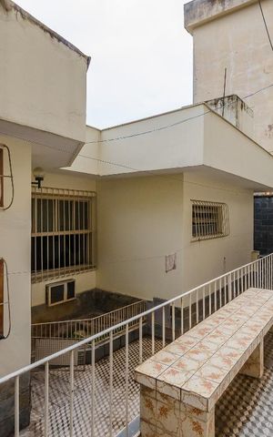 Casa à venda com 229m², 3 quartos e 4 vagasÁrea Externa
