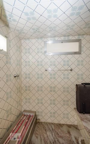 Casa à venda com 229m², 3 quartos e 4 vagassauna Suíte