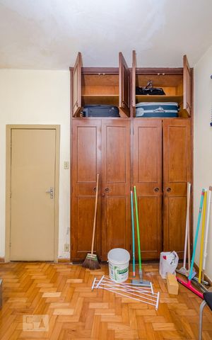 Casa à venda com 229m², 3 quartos e 4 vagasQuarto 2