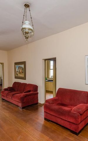 Casa à venda com 229m², 3 quartos e 4 vagasSala 2