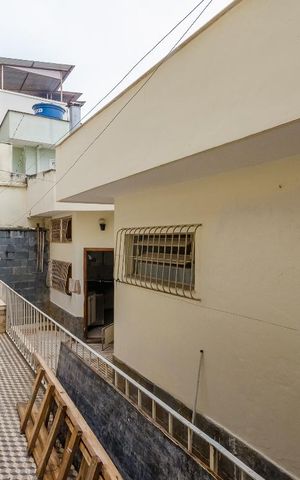 Casa à venda com 229m², 3 quartos e 4 vagasÁrea Externa