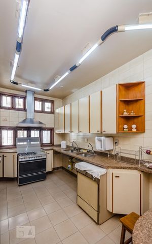 Casa à venda com 229m², 3 quartos e 4 vagasCozinha