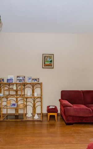 Casa à venda com 229m², 3 quartos e 4 vagasSala 2