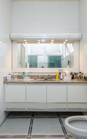 Casa à venda com 229m², 3 quartos e 4 vagasBanheiro Social