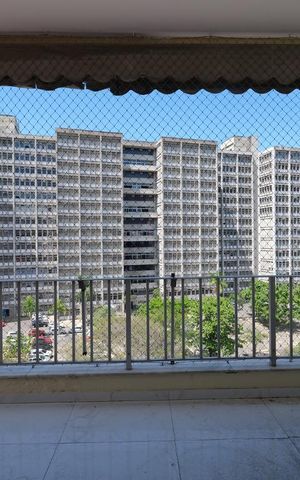Apartamento à venda com 77m², 2 quartos e 1 vagaSala Vista Varanda