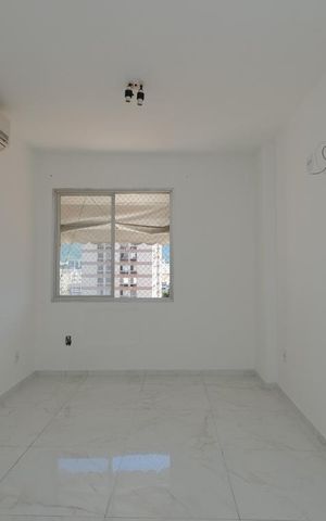 Apartamento à venda com 77m², 2 quartos e 1 vagaQuarto Suíte