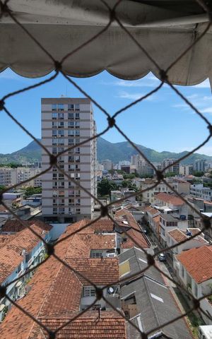 Apartamento à venda com 77m², 2 quartos e 1 vagaQuarto Suíte Vista